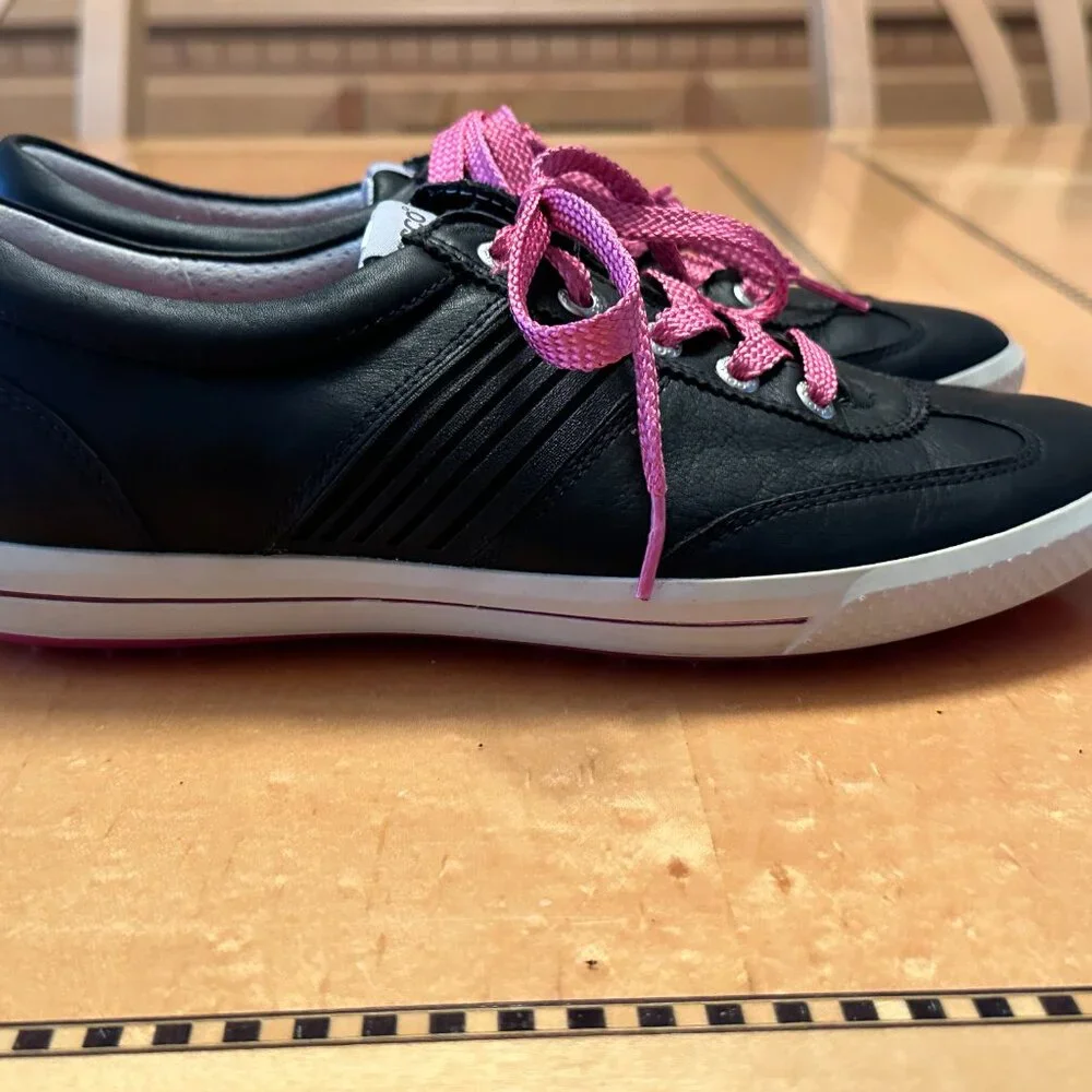Women's Ecco Size 40 Hydromax Black & Pink Leather spikeless Golf Shoes - Picture 2 of 9